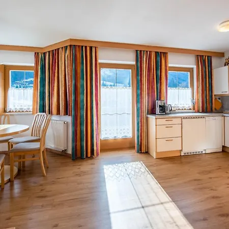 דירה Bacher Nr.4